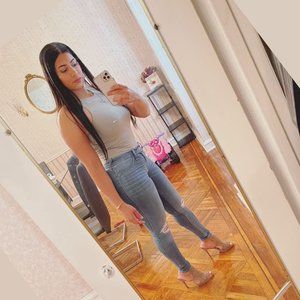 Meet your Posher, Mariely